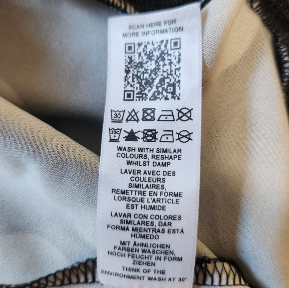 ASOS by design Polka Dot Halter Body Suit 16 - Picture 10 of 10